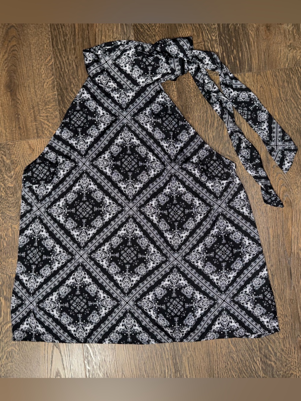 Banana Republic Black and White Patterned tie high neck blouse